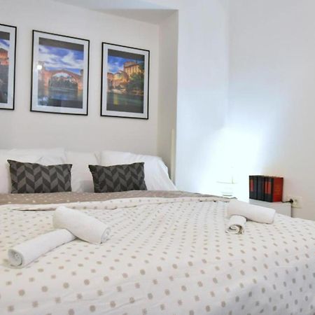 Apartments Valentina - Free Parking Mostar Szoba fotó