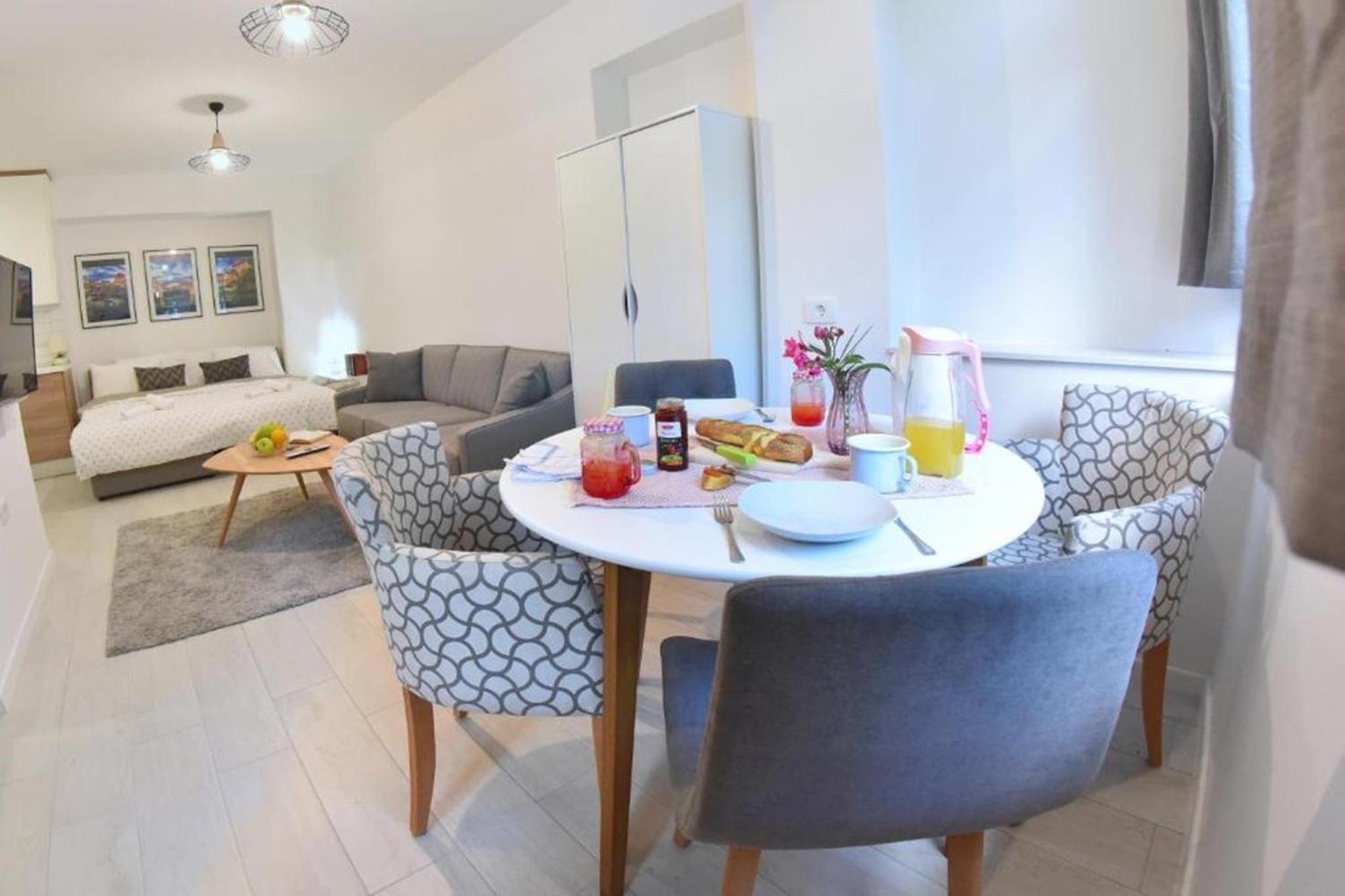 Apartments Valentina - Free Parking Mostar Szoba fotó