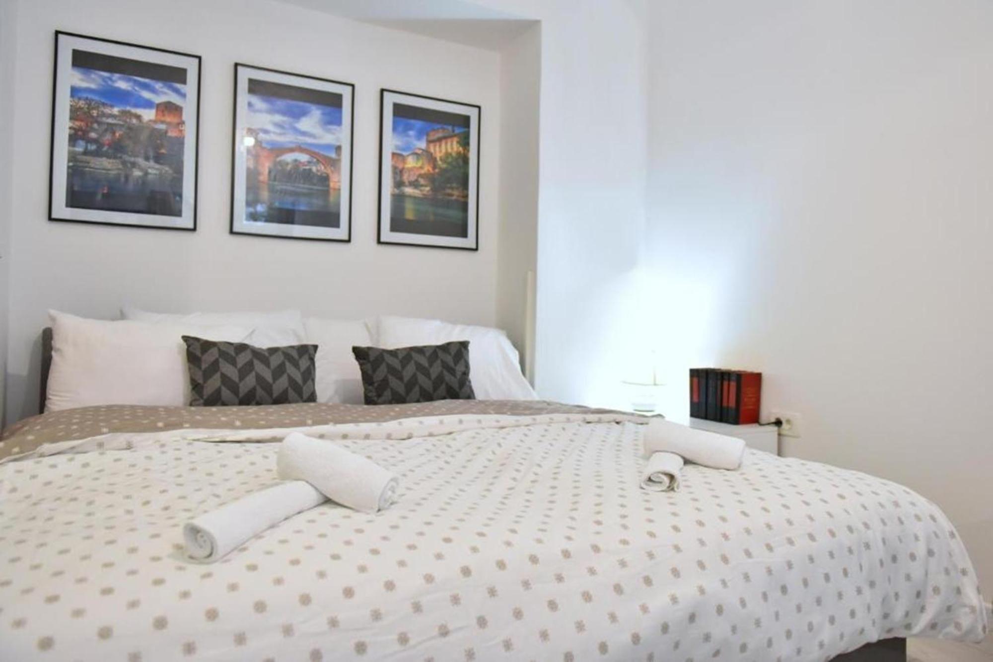 Apartments Valentina - Free Parking Mostar Szoba fotó