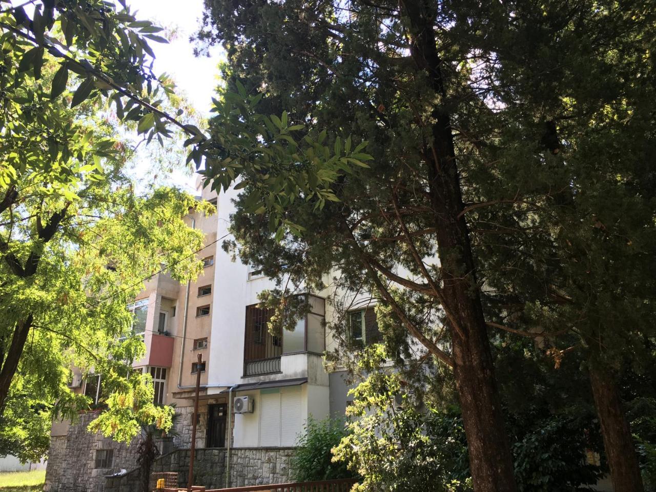 Apartments Valentina - Free Parking Mostar Kültér fotó