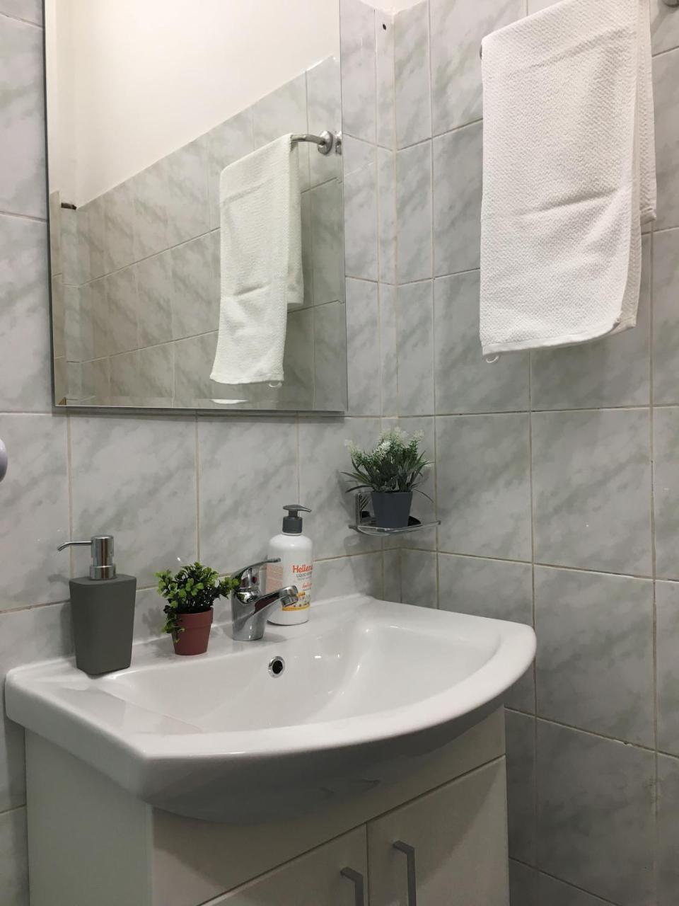 Apartments Valentina - Free Parking Mostar Kültér fotó